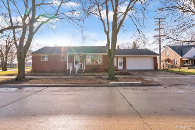 1301 Hollywood Street, Dearborn, MI 48124