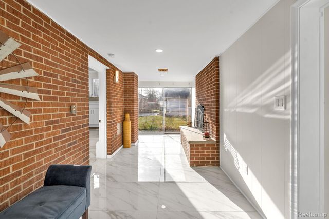 1301 Hollywood Street, Dearborn, MI 48124