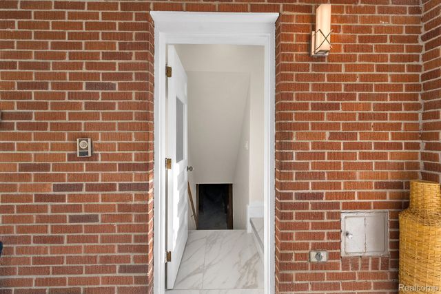 1301 Hollywood Street, Dearborn, MI 48124