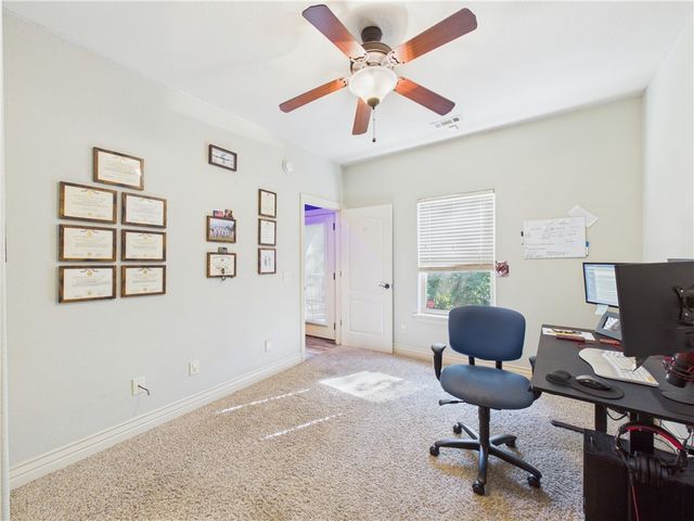 8 Brougham Lane, Bella Vista, AR 72714