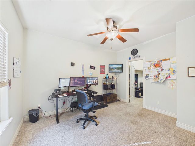 8 Brougham Lane, Bella Vista, AR 72714