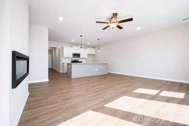 5909 Wallace Avenue, Charlotte, NC 28227