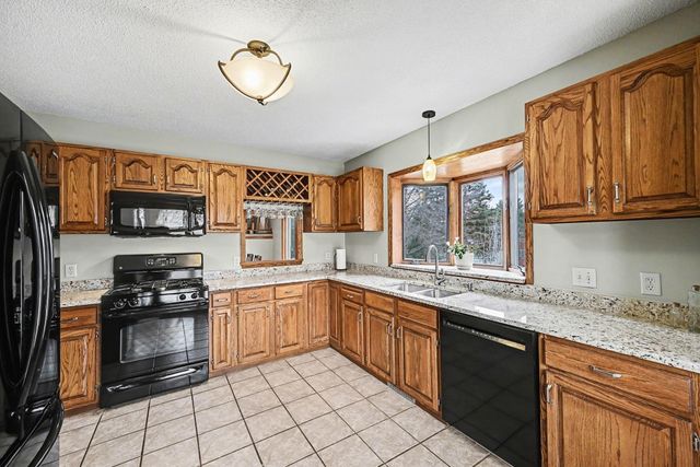 3810 Mill Run Court, Eagan, MN 55123