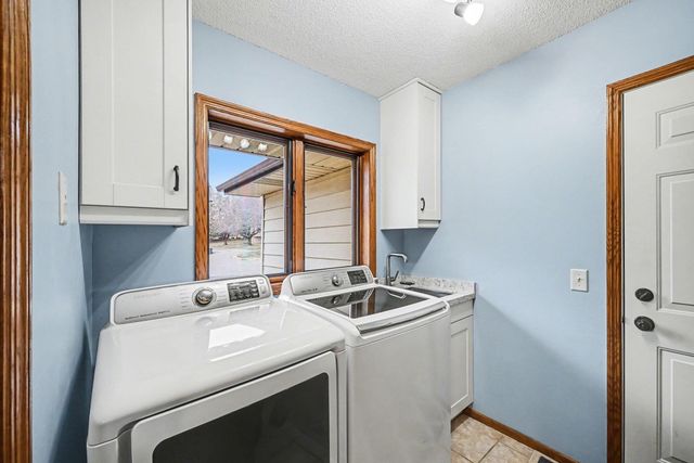 3810 Mill Run Court, Eagan, MN 55123