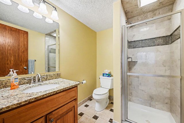 3810 Mill Run Court, Eagan, MN 55123