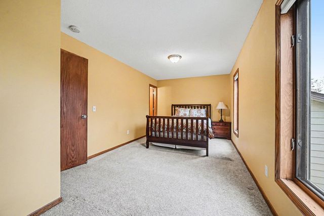 3810 Mill Run Court, Eagan, MN 55123