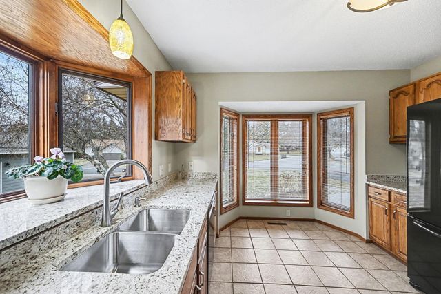 3810 Mill Run Court, Eagan, MN 55123