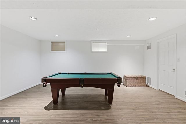 5245 GLEN MEADOW RD, Centreville, VA 20120