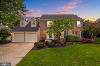 5245 GLEN MEADOW RD, Centreville, VA 20120