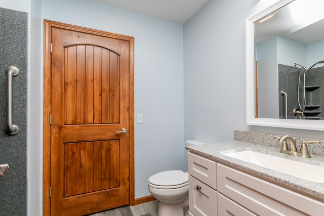 104 MARGARITA CT, Centralia, MO 65240