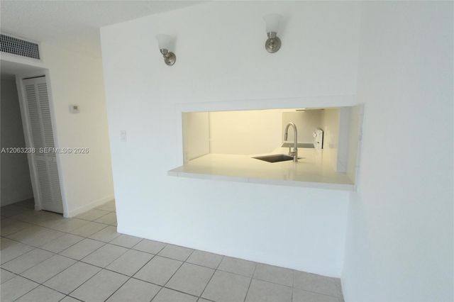 801 NW 47th Ave 806W, Miami, FL 33126