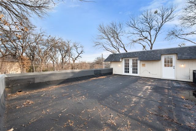 701 Rocky Canyon Road, Arlington, TX 76012