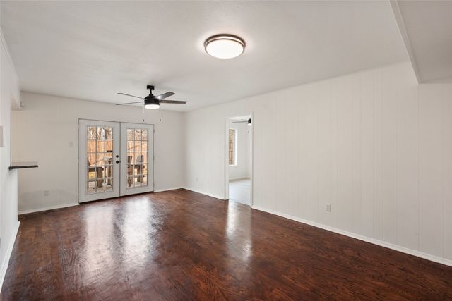 701 Rocky Canyon Road, Arlington, TX 76012