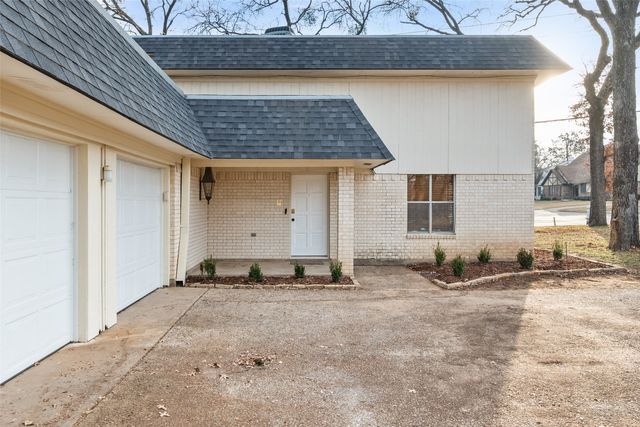 701 Rocky Canyon Road, Arlington, TX 76012