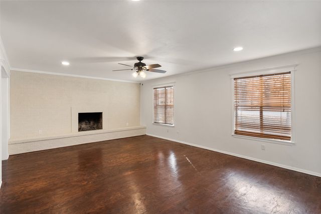 701 Rocky Canyon Road, Arlington, TX 76012