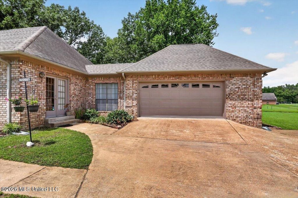 4655 Wealthy Cove, Horn Lake, MS 38637 — photo 2