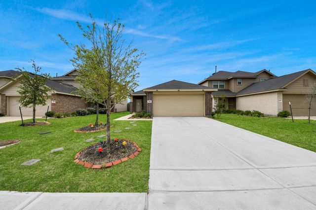 24031 Wandering Brook Drive, Hockley, TX 77447