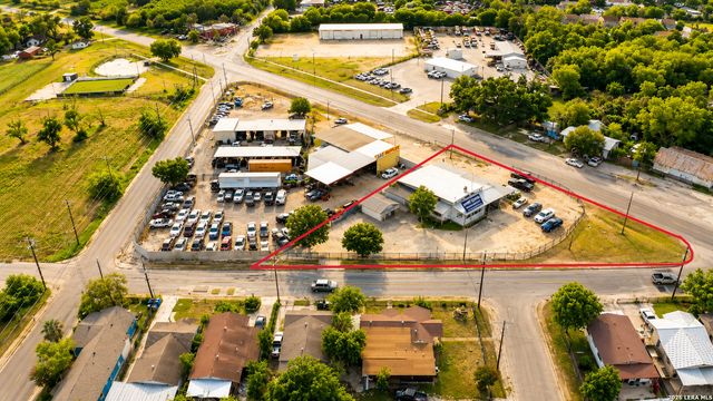 7402 NEW LAREDO HWY, San Antonio, TX 78211