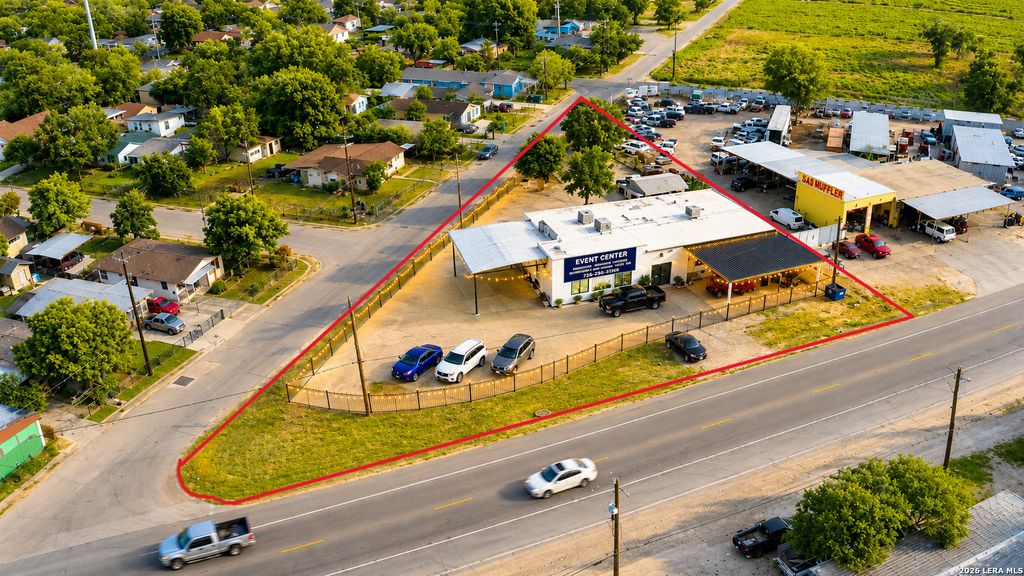 7402 NEW LAREDO HWY, San Antonio, TX 78211