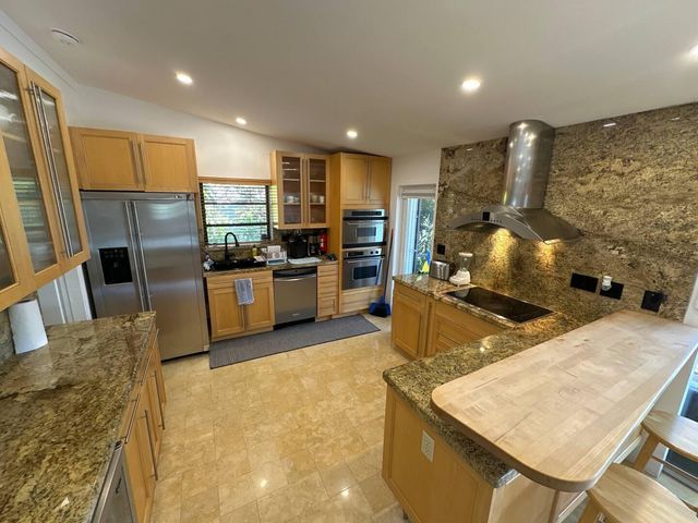 2524 Gulfstream Lane, Fort Lauderdale, FL 33312