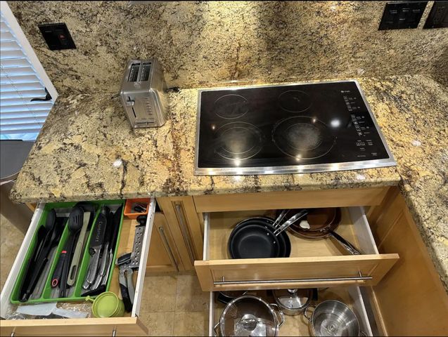 2524 Gulfstream Lane, Fort Lauderdale, FL 33312