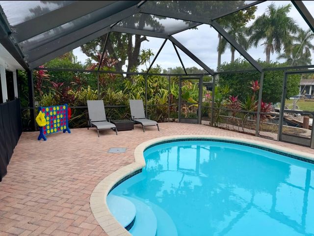 2524 Gulfstream Lane, Fort Lauderdale, FL 33312