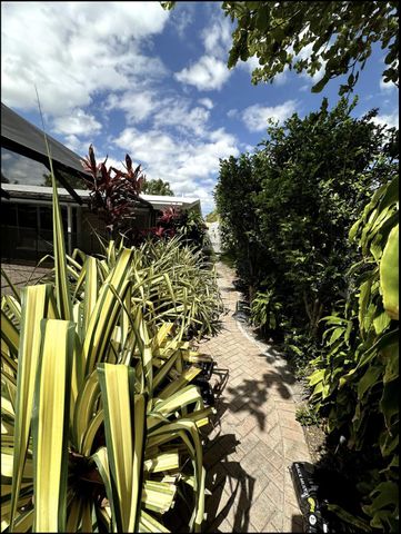 2524 Gulfstream Lane, Fort Lauderdale, FL 33312