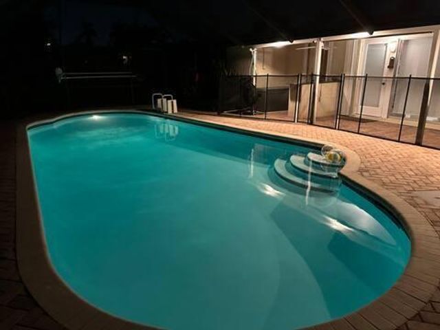 2524 Gulfstream Lane, Fort Lauderdale, FL 33312