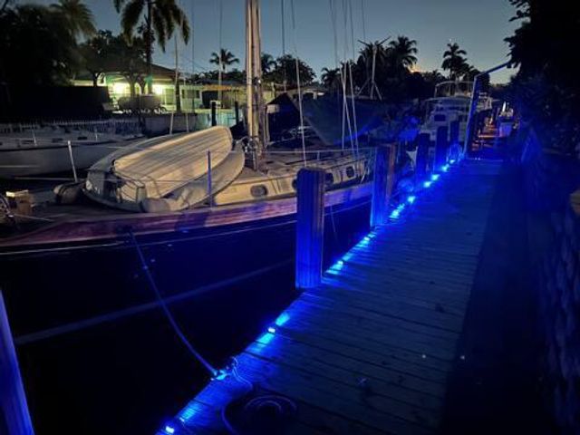 2524 Gulfstream Lane, Fort Lauderdale, FL 33312