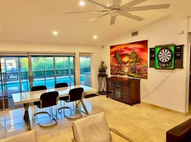 2524 Gulfstream Lane, Fort Lauderdale, FL 33312