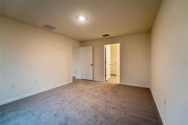 9206 SAPPHIRE CREEK PLACE, Tampa, FL 33637