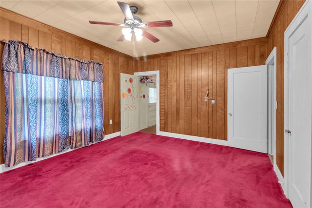 819 W Liveoak St, Coleman, TX 76834