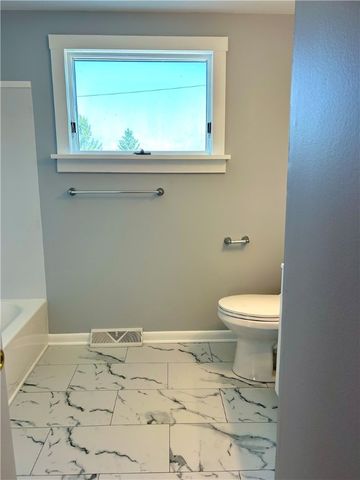 105 Rondelay Drive, Cheektowaga, NY 14227