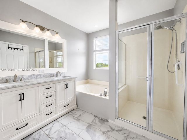 963 Falling Water Road, Weston, FL 33326