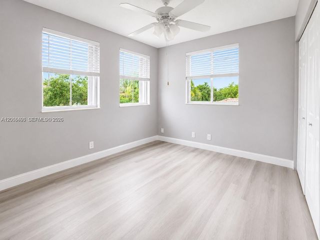 963 Falling Water Road, Weston, FL 33326