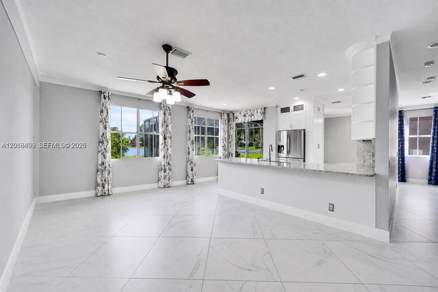 963 Falling Water Road, Weston, FL 33326