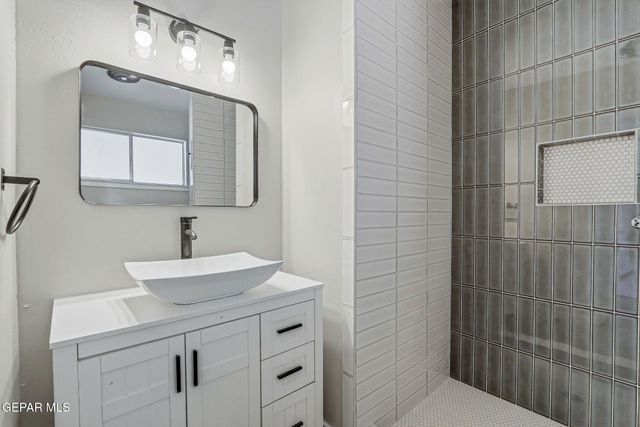 5140 PARIS Avenue, El Paso, TX 79924