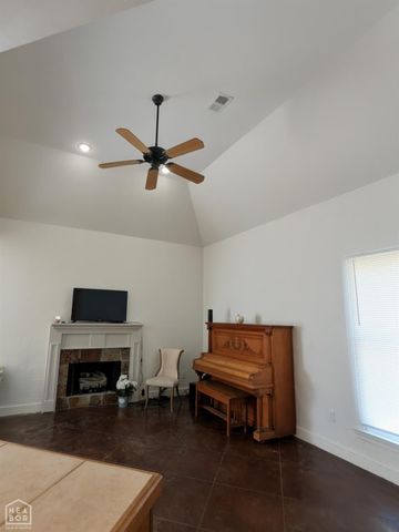 2111 Autumn Drive, Jonesboro, AR 72404