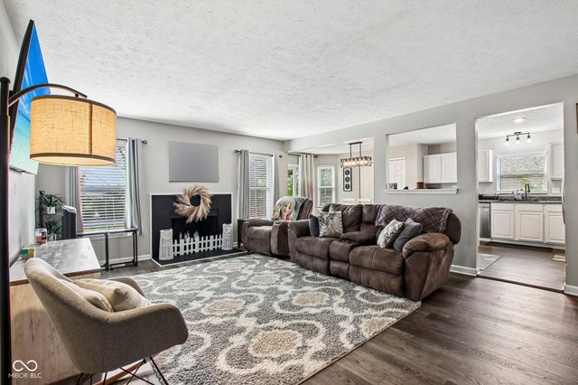 3079 Harvest Grove Lane, Bargersville, IN 46106