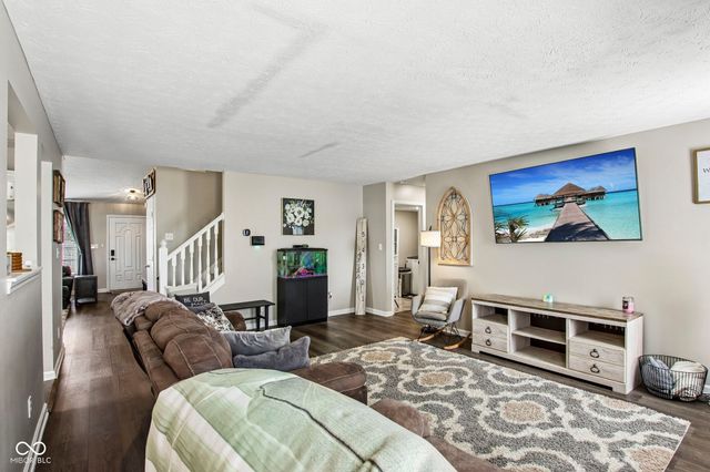 3079 Harvest Grove Lane, Bargersville, IN 46106