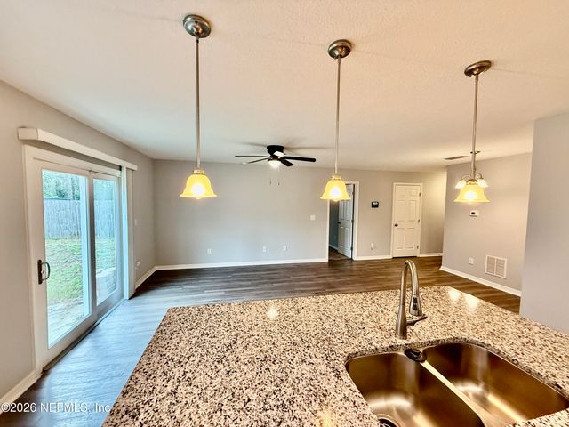 8336 HEWITT Street, Jacksonville, FL 32244