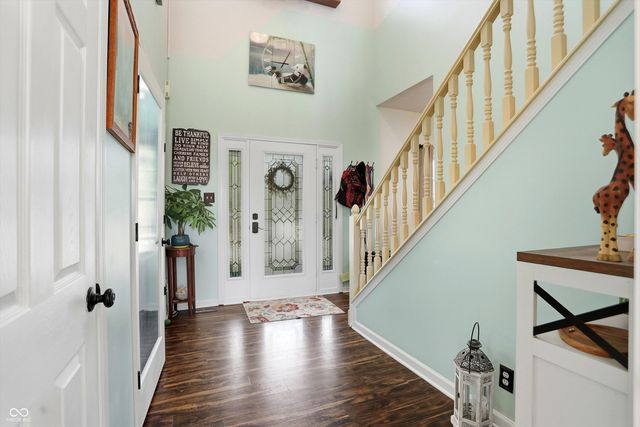5703 Cantigny Way N, Carmel, IN 46033