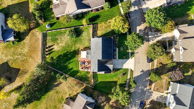 5703 Cantigny Way N, Carmel, IN 46033