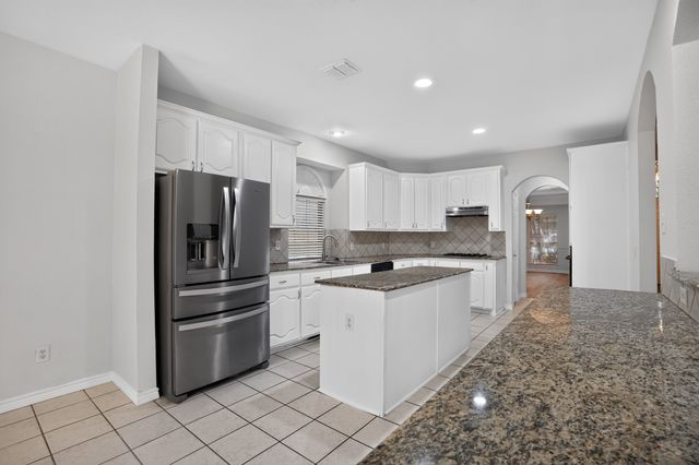 7405 Sweet Meadows Drive, Fort Worth, TX 76123