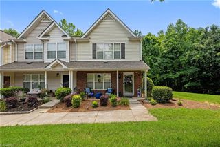 2 Tannenbaum Circle, Greensboro, NC 27410