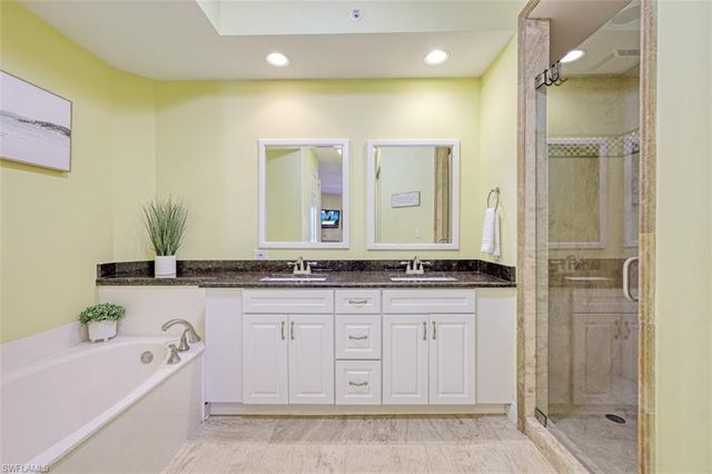 400 Flagship DR 504, Naples, FL 34108