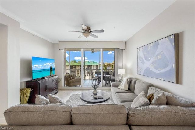 400 Flagship DR 504, Naples, FL 34108