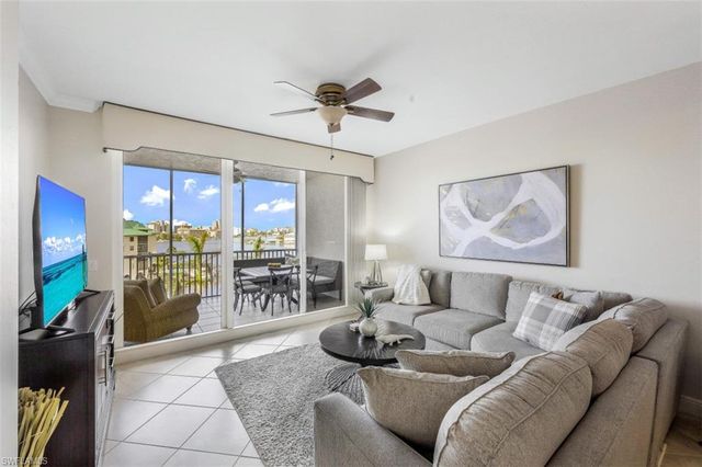 400 Flagship DR 504, Naples, FL 34108