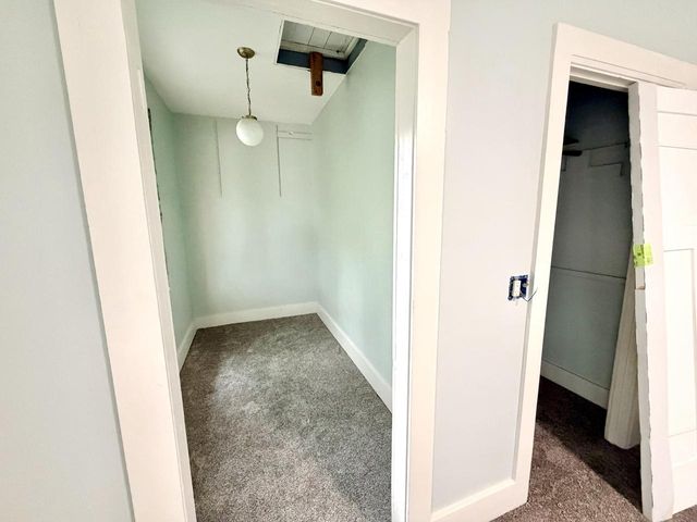 300 W Chestnut STREET, Burlington, WI 53105