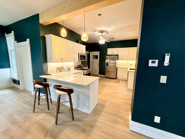 300 W Chestnut STREET, Burlington, WI 53105